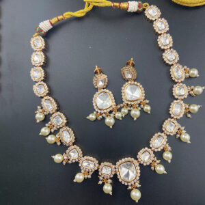 Uncut Gold And Pearls (Forever Beauty)